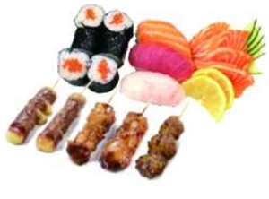 soupe,salade,riz,3 sushi assortiment,6 maki saumon,4 sashimi saumon,5 brochettes(2 poulet,2 boeuf fromage,1 boulette poulet)